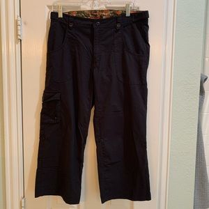 Magellan Outdoor Capri Pants